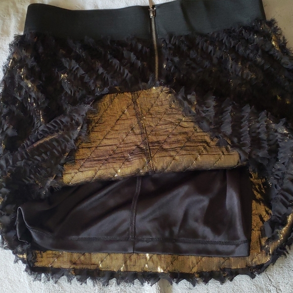 GUESS Metallic Mini Skirt - Picture 5 of 5